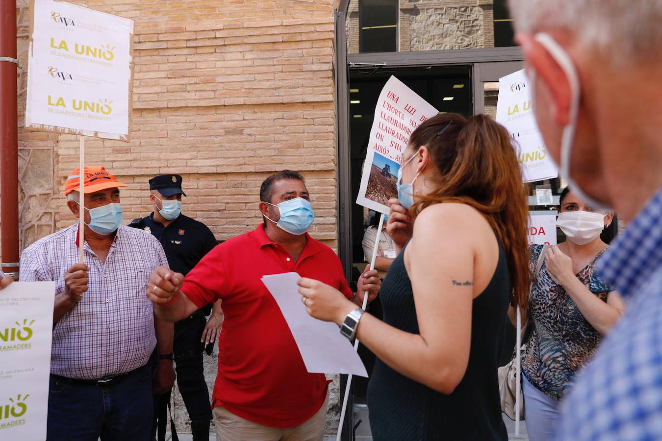 Fotos: Protesta de los agricultores en Valencia