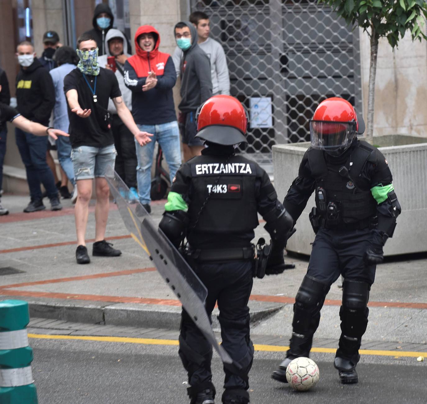 Fotos: Agresión a Vox en Sestao (Vizcaya)