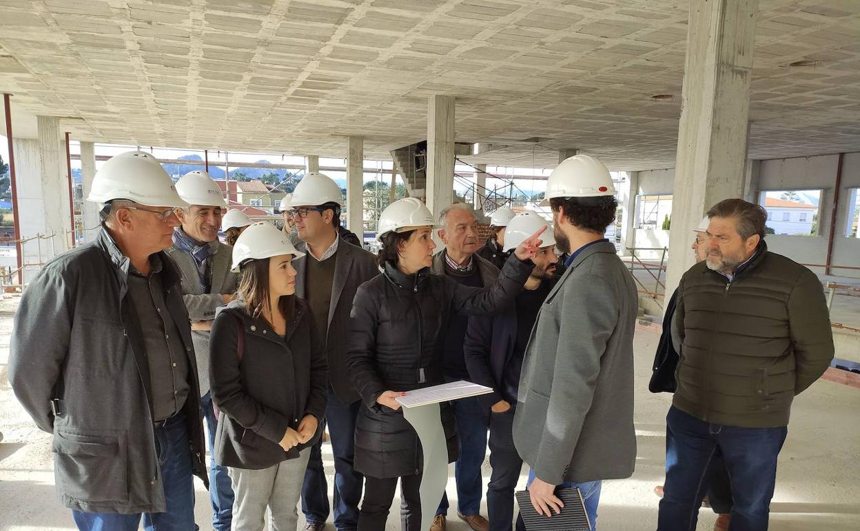 Visita a las obras del Ceip La Xara de Dénia, que se construye gracias al plan Edificant. 