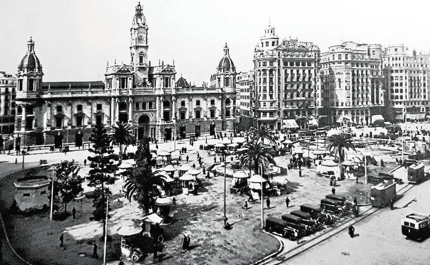 1932. Con los edificios terminados, está en obras el subterráneo. 