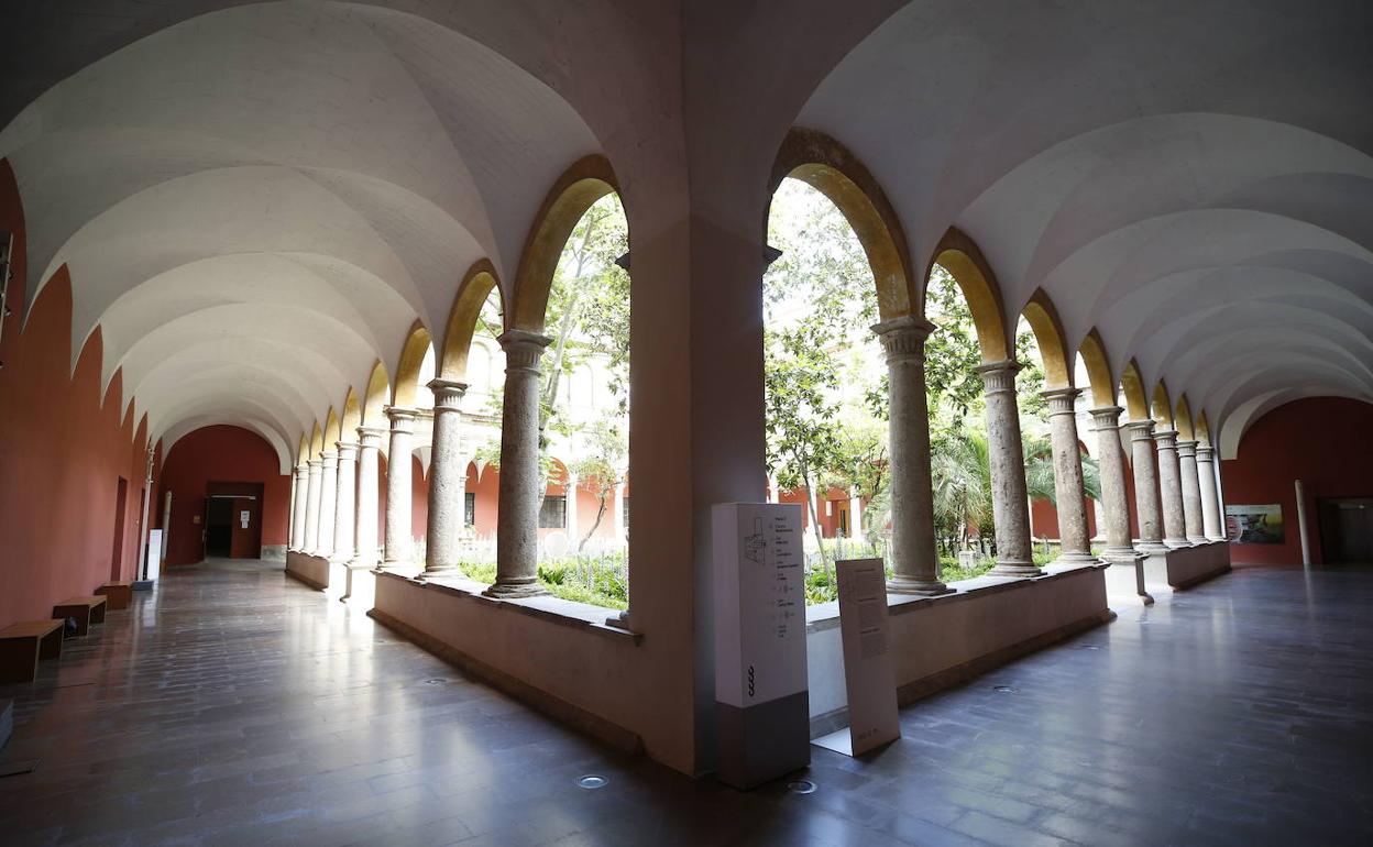 Claustro gótico del Centre del Carme.