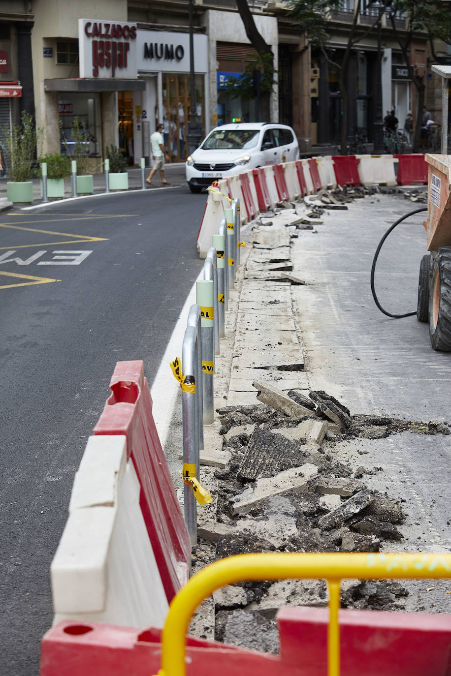 Fotos: Obras en la plaza del Ayuntamiento de Valencia