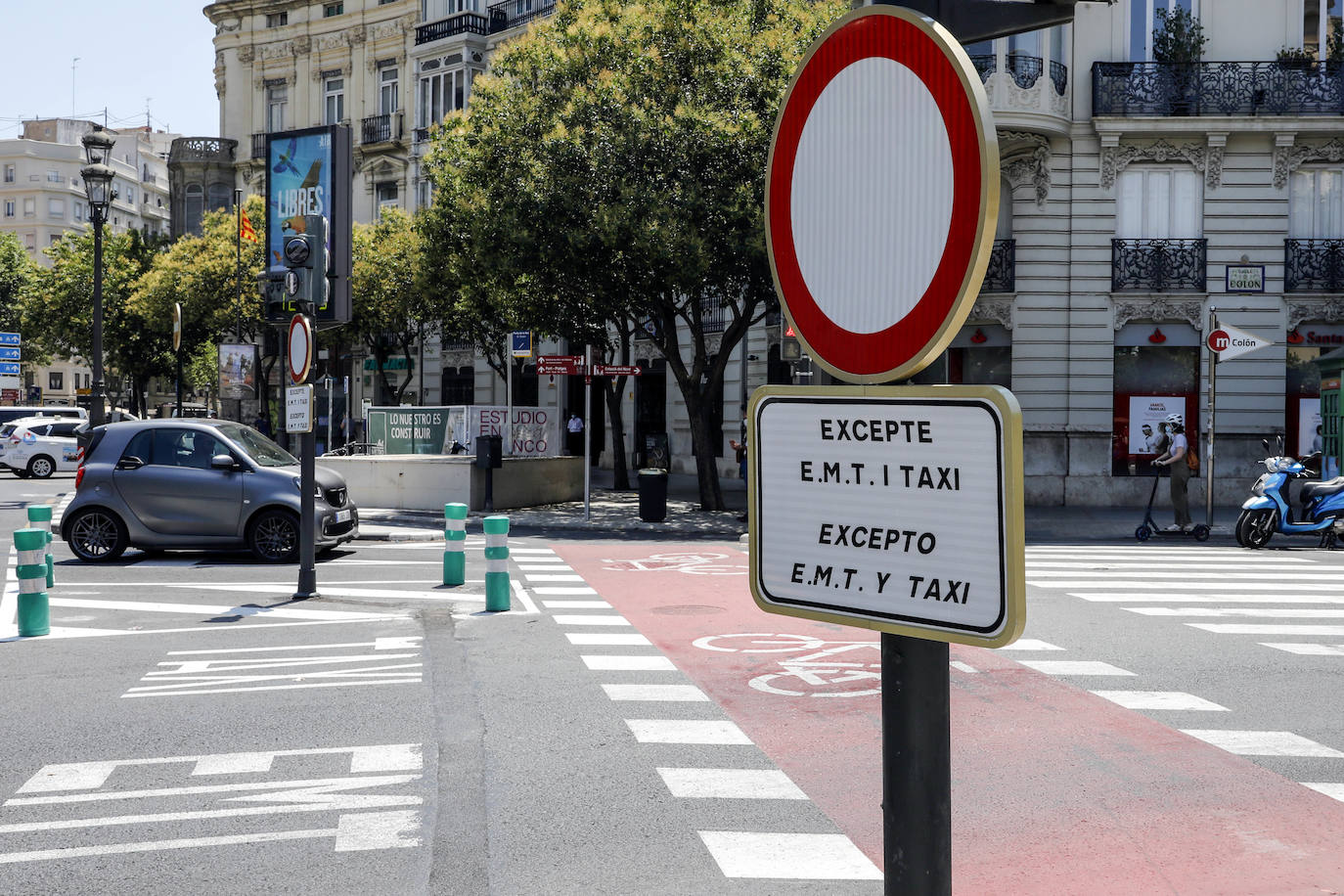 Fotos: Fotos: sigue la confusión para llegar a la calle Colón de Valencia