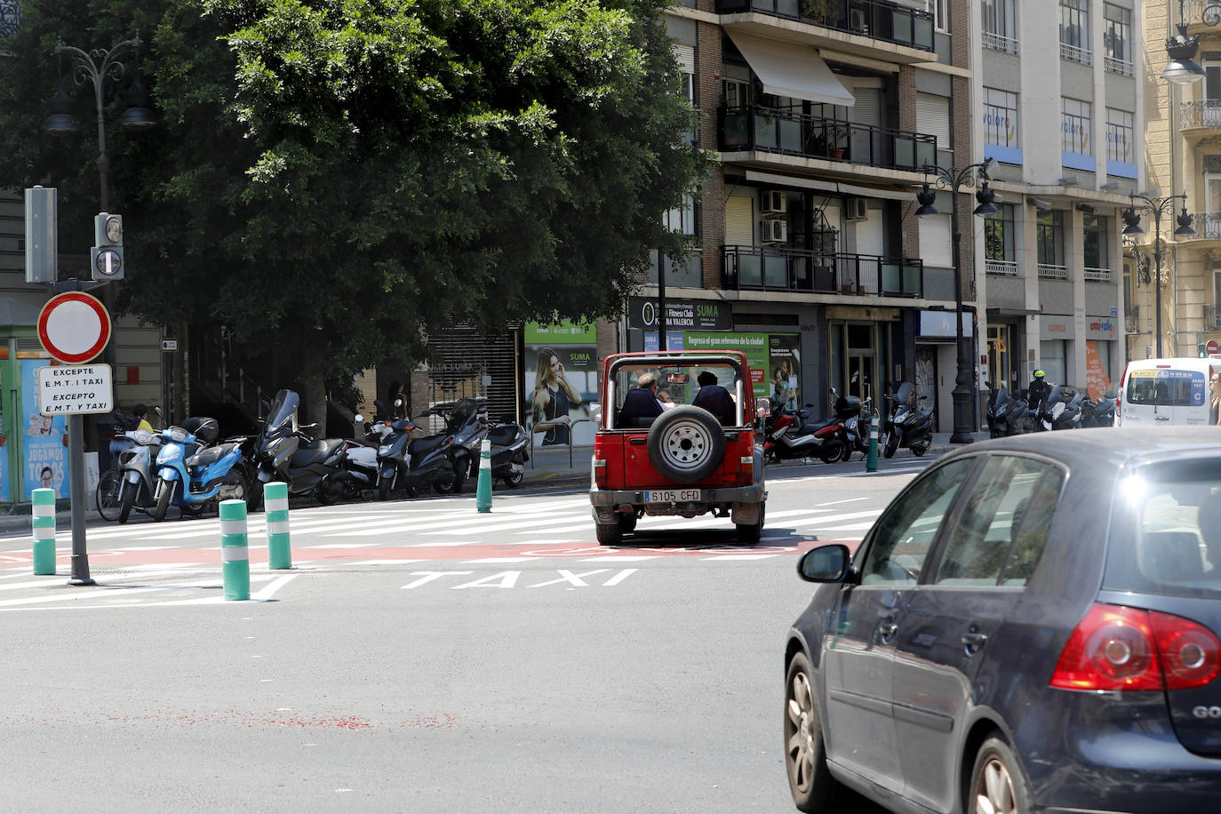 Fotos: Fotos: sigue la confusión para llegar a la calle Colón de Valencia