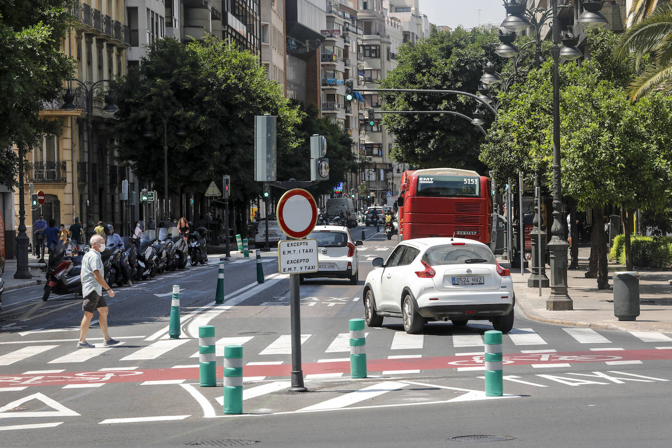 Fotos: Fotos: sigue la confusión para llegar a la calle Colón de Valencia