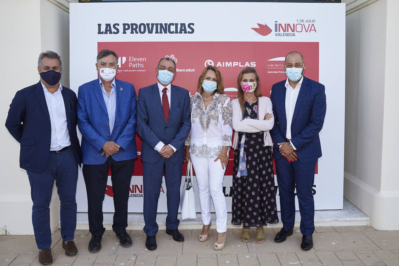 El Foro Innova 'El arte de romper con lo establecido' se convirtió en el pistoletazo de salida a los eventos presenciales de LAS PROVINCIAS. El Hotel Balneario Las Arenas congregó a expertos de diferentes sectores para hablar sobre los cambios que se han producido estos meses con la irrupción del Covid-19 en nuestras vidas, crisis sanitaria y el estado de alarma, así como en la sociedad en general.