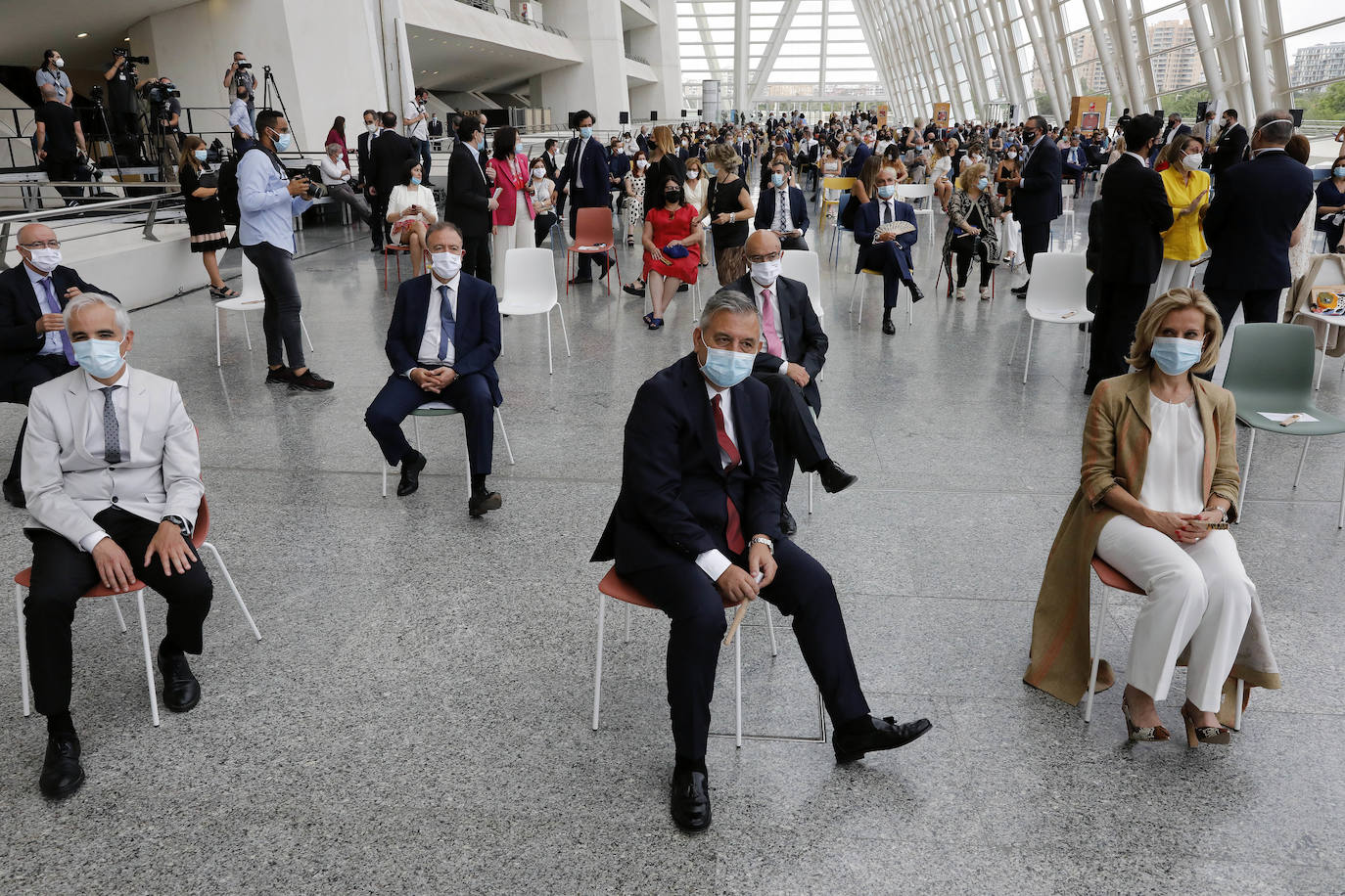 Don Felipe y Doña Letizia entregan en el Museo de las Ciencias los Premios Nacionales de Diseño al presidente de Iberdrola, Ignacio Galán, a Porcelanosa, a la empresa Point y a la diseñadora Marisa Gallén