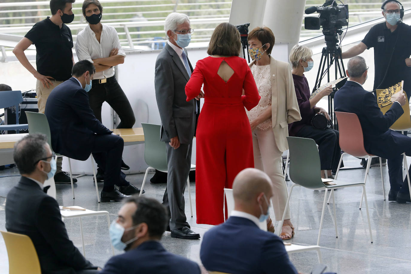 Don Felipe y Doña Letizia entregan en el Museo de las Ciencias los Premios Nacionales de Diseño al presidente de Iberdrola, Ignacio Galán, a Porcelanosa, a la empresa Point y a la diseñadora Marisa Gallén