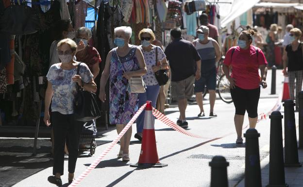 Sanitarios piden a Consell y ayuntamientos extremar los controles por temor a rebrotes