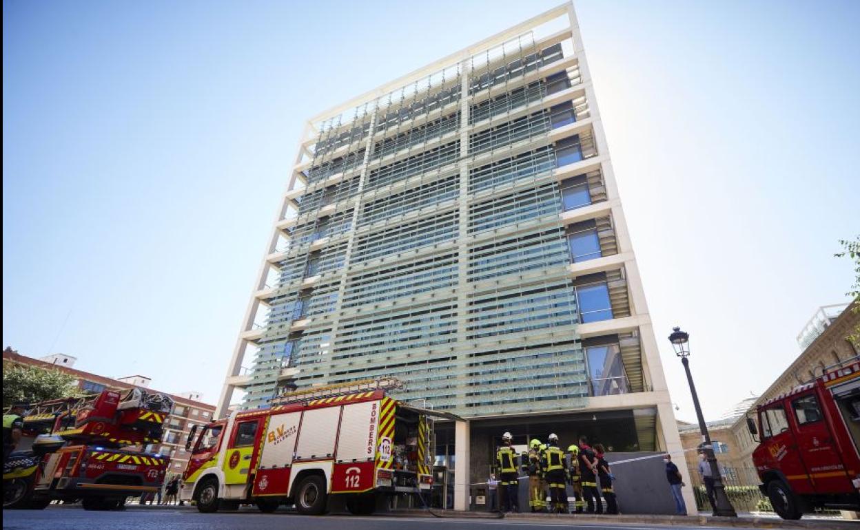 Torre 3 de la Ciudad Adminsitrativa 9 d'Octubre de Valencia.