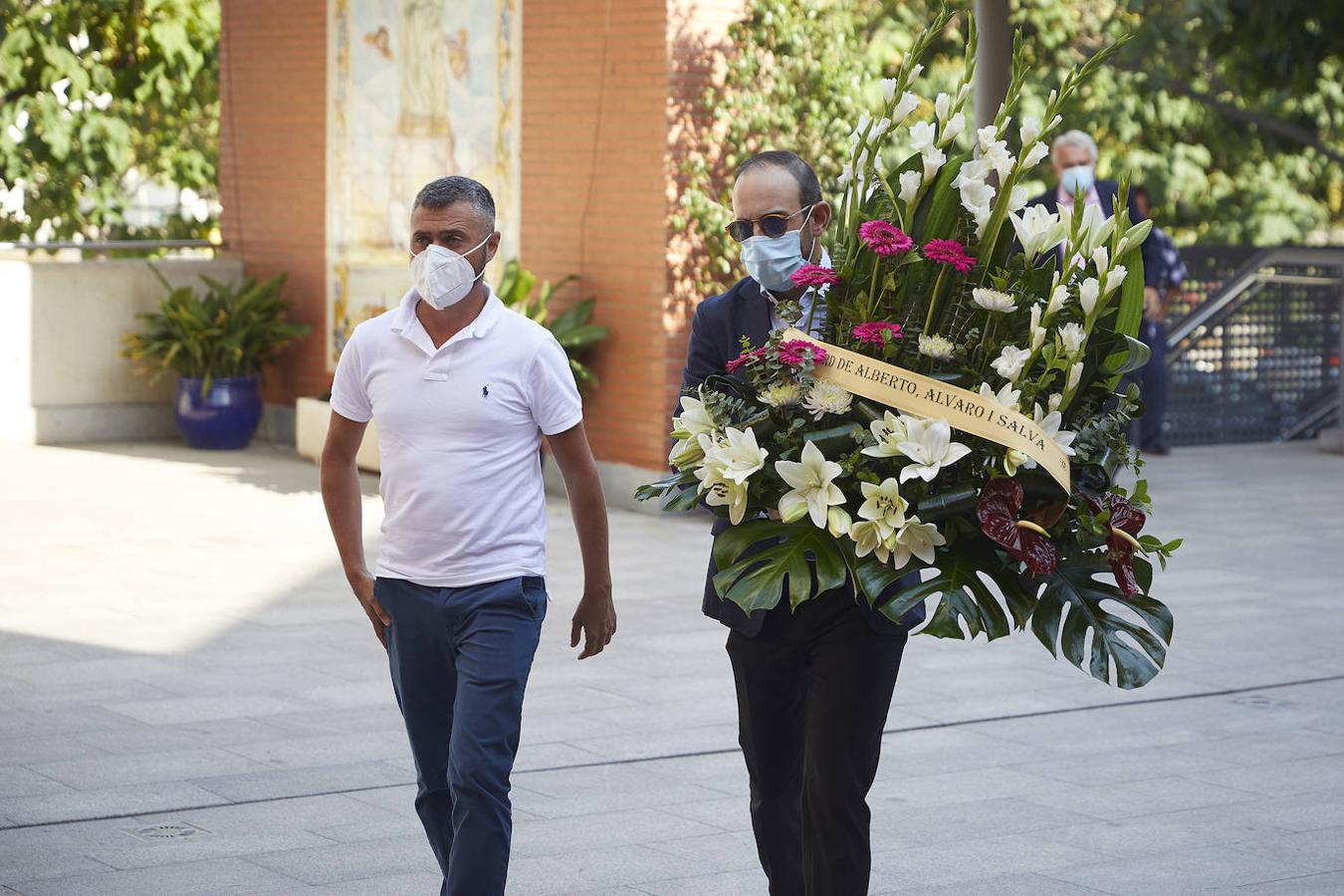 Fotos: Exministros y expresidentes en el funeral por Juan Cotino