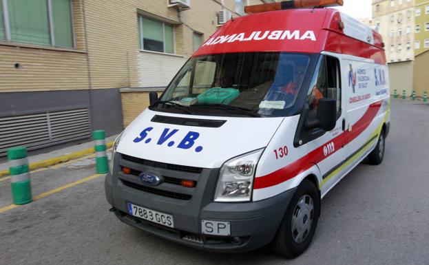 Herido un ciclista tras sufrir un accidente contra un coche en Xàbia