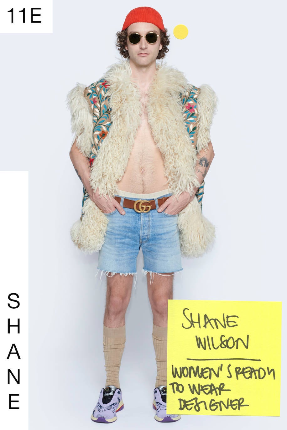 Sin temporada, sin género, sin público, así es la moda que viene según Gucci. La marca ha presentado su colección 'Epílogo' digitalmente como parte de la Semana de la Moda Masculina de Milán. Empleados de la oficina de Gucci han actuado como modelos debido a la pandemia de coronavirus. 