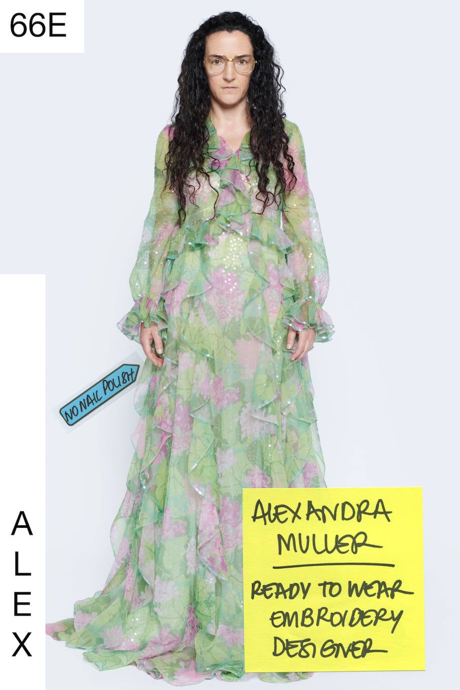 Sin temporada, sin género, sin público, así es la moda que viene según Gucci. La marca ha presentado su colección 'Epílogo' digitalmente como parte de la Semana de la Moda Masculina de Milán. Empleados de la oficina de Gucci han actuado como modelos debido a la pandemia de coronavirus. 