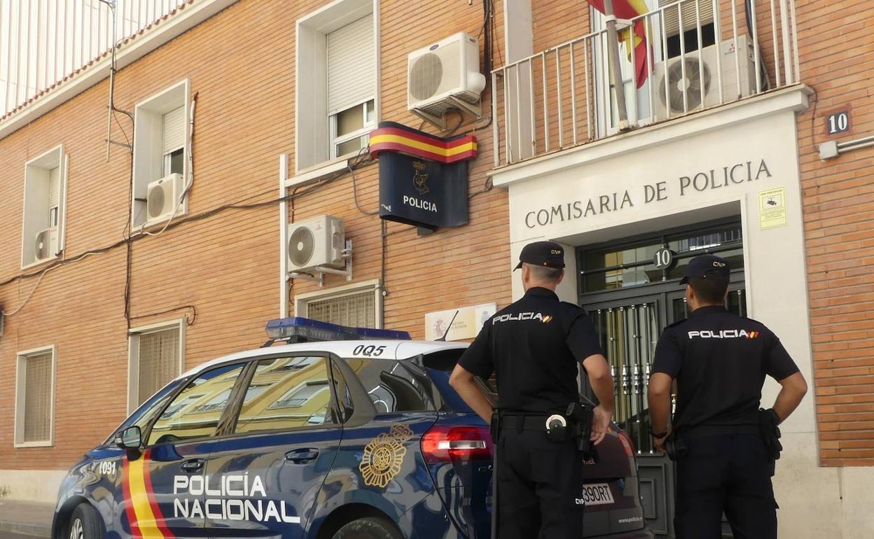 Agentes de la Policía Nacional. 