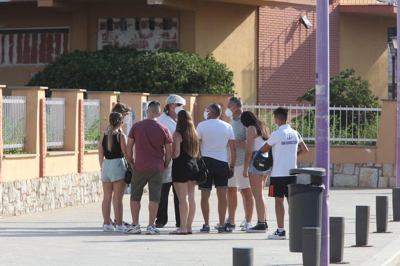 Fotos: Colas en Peñíscola en el primer día de pruebas masivas