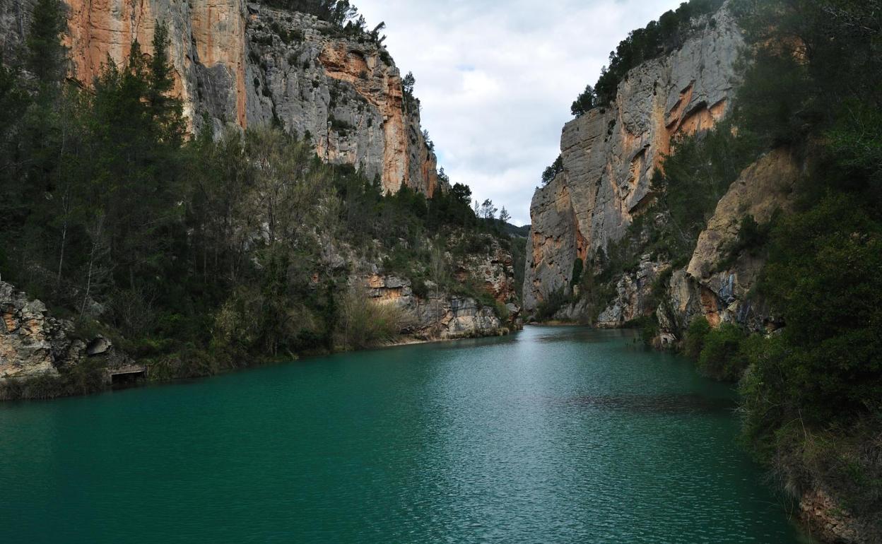 Un recorrido refrescante por los Estrechos de Montanejos