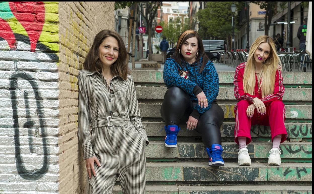 Manuela Burló Moreno, Marta Martín y Saida Benzal en Malasaña, Madrid. 