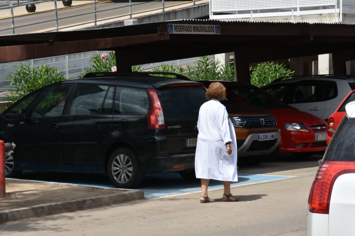 Detectado un foco de coronavirus en el hospital Lluís Alcanyís de Xàtiva