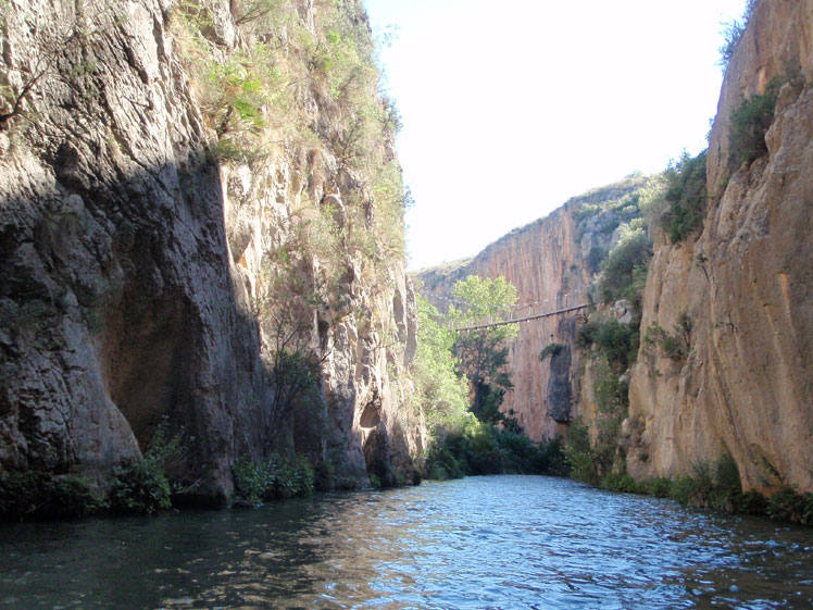 19. Ruta de los Calderones, Chulilla (Valencia). 