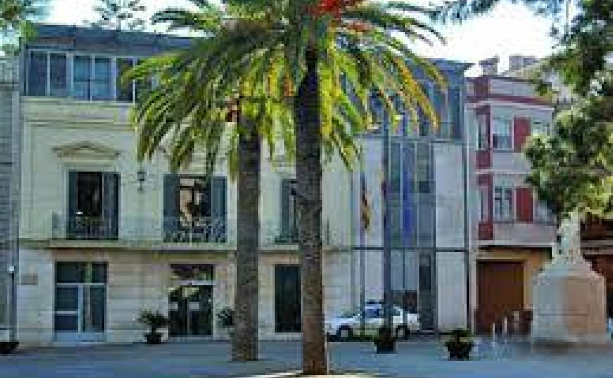 Las dependencias municipales. 