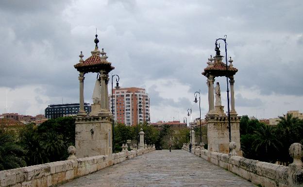 El Puente del Mar fue peatonalizado en 1935.