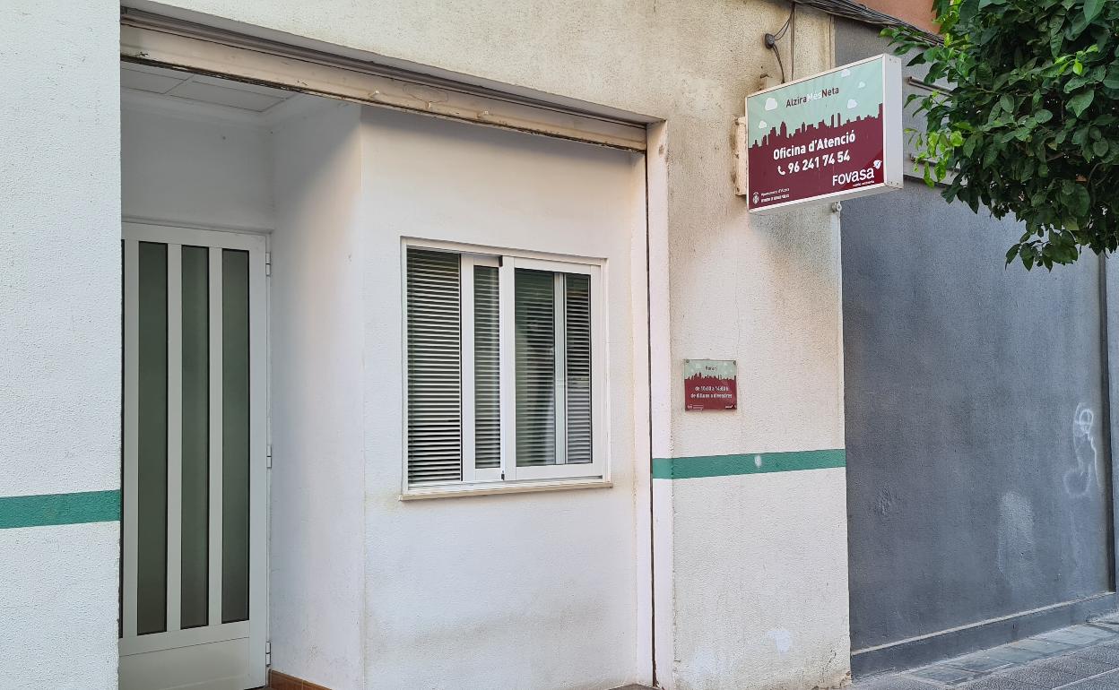Alzira abre una oficina para atender quejas y demandas sobre limpieza y recogida de basura