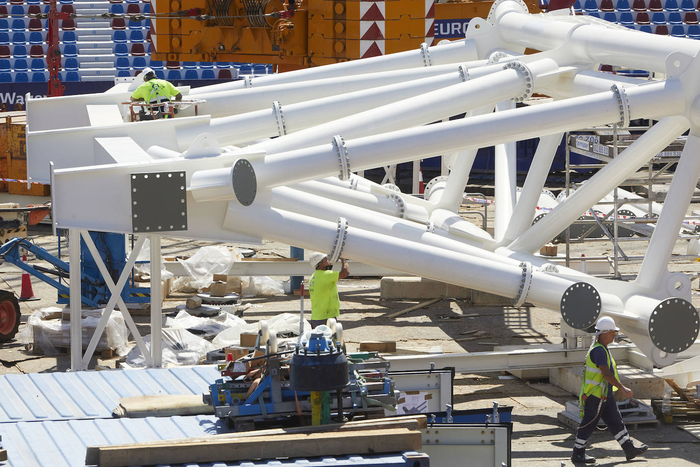 Fotos: Progresan las Obras de la cubierta del Ciutat de Valencia