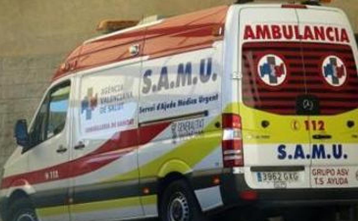 Un herido en un accidente entre un camión y una furgoneta en la A-7