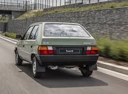 En 1987, se empieza a fabricar el ŠKODA FAVORIT, un modelo muy esperado y totalmente nuevo. En marzo de 1991, Skoda se fusiona con Volkswagen y pasa a ser miembro del Grupo Volkswagen.