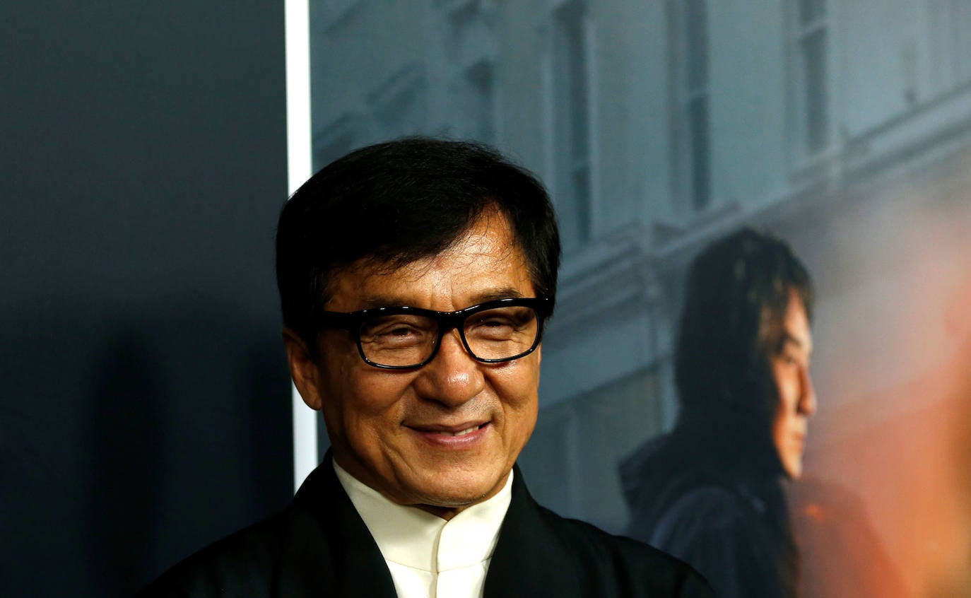 10- Jackie Chan.- La estrella de 66 años nacida en Hong Kong ha vuelto a recalar en la lista. 