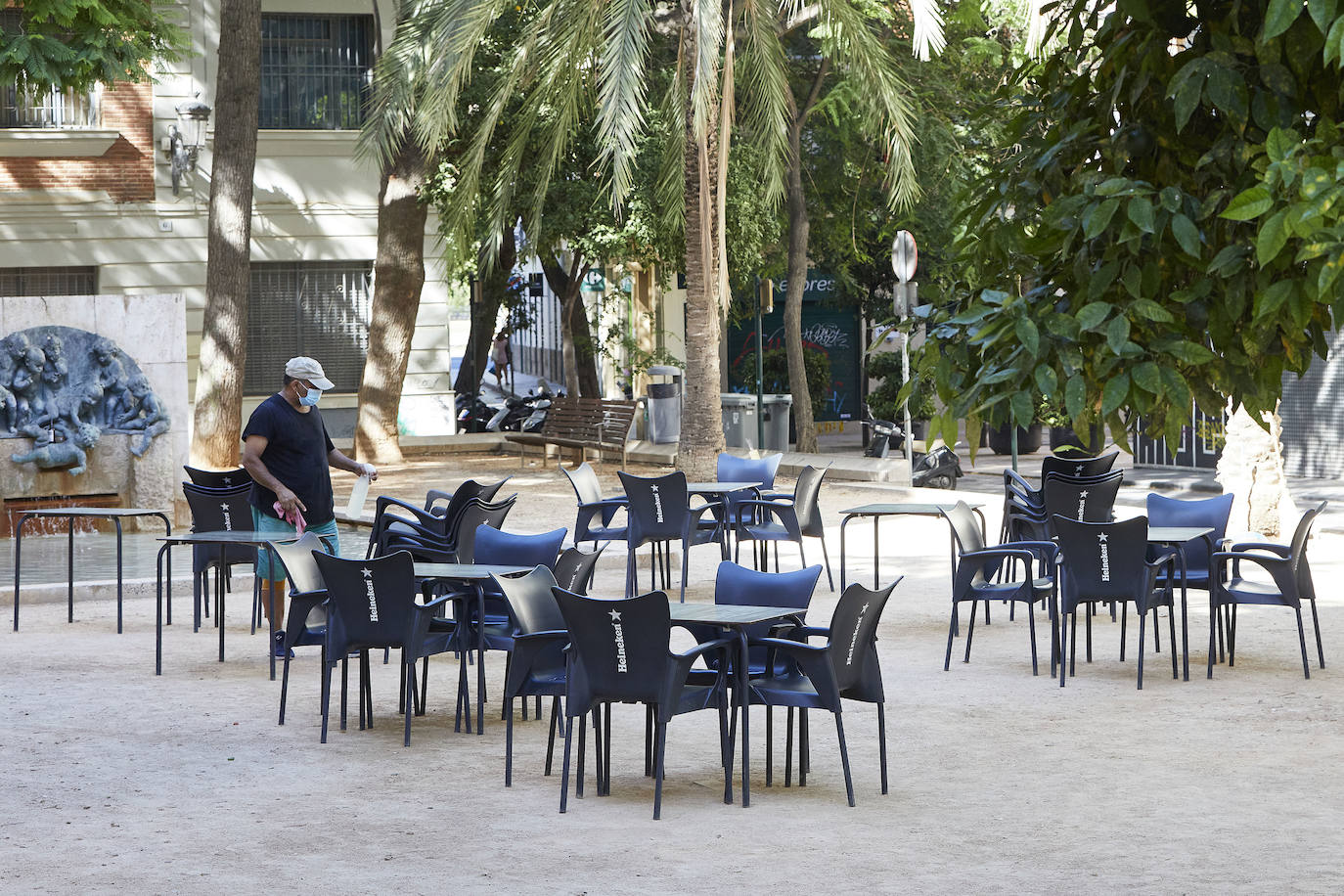 Fotos: Terrazas vacías en Valencia tras las nuevas restricciones por el COVID 19