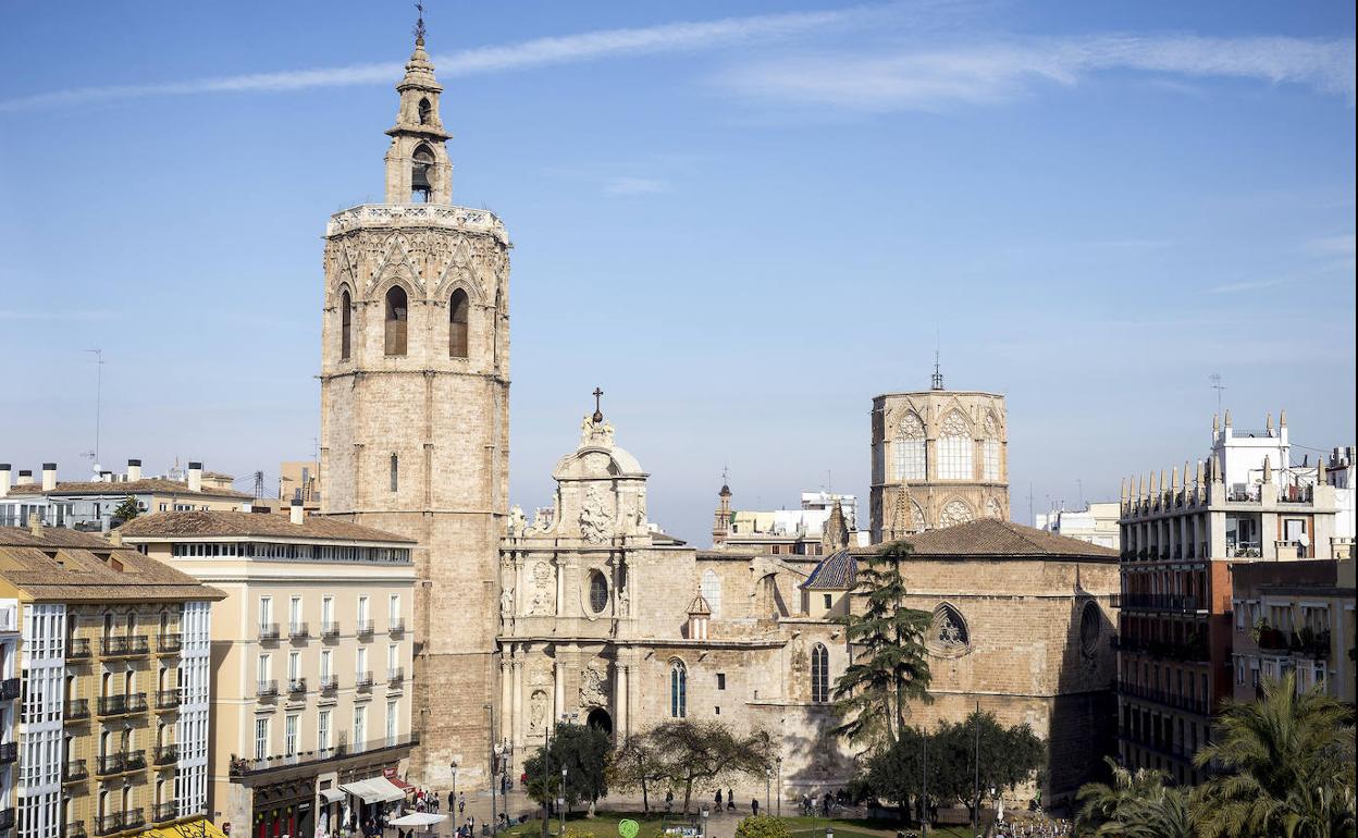 El Micalet, de farola gigante a torre vigía para alertar de la llegada de piratas