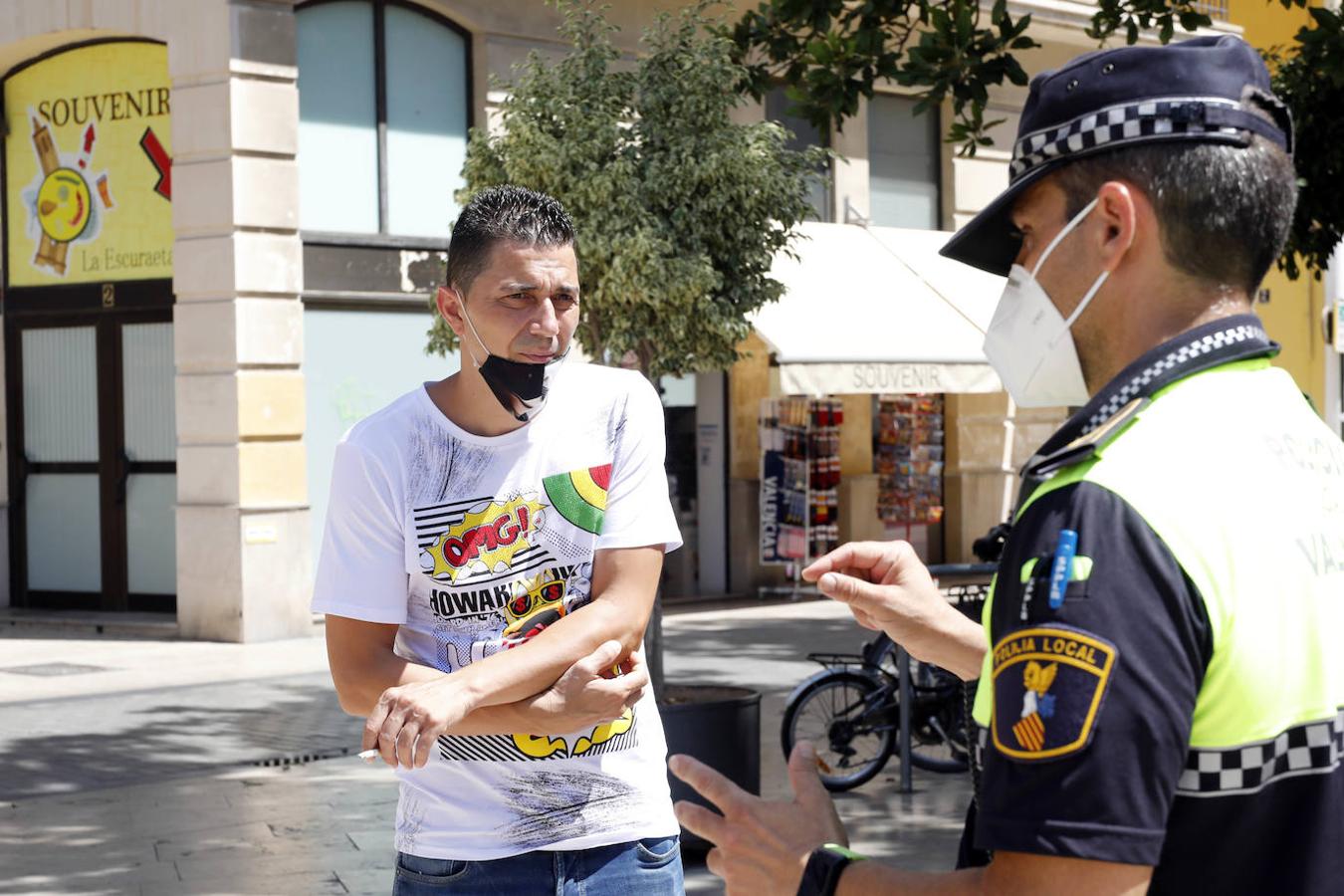 Fotos: Nueva campaña informativa en Valencia por las últimas medidas para prevenir el Covid-19