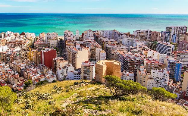 Cullera registra «muy baja» incidencia de coronavirus en los análisis del agua