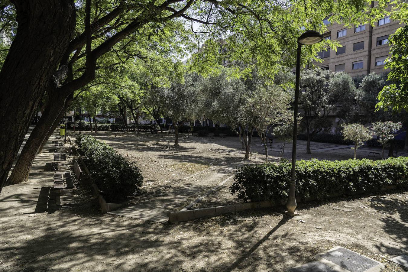 Fotos: Estado de la Plaza Manuel Granero de Valencia