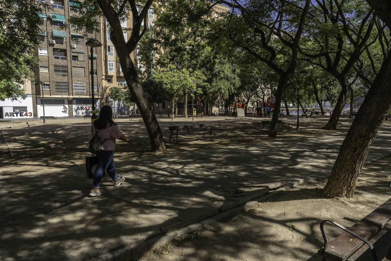 Fotos: Estado de la Plaza Manuel Granero de Valencia