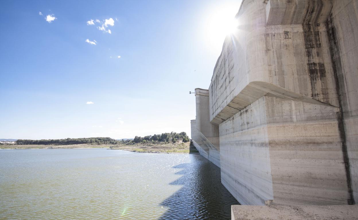 Embalse de Bellús. 