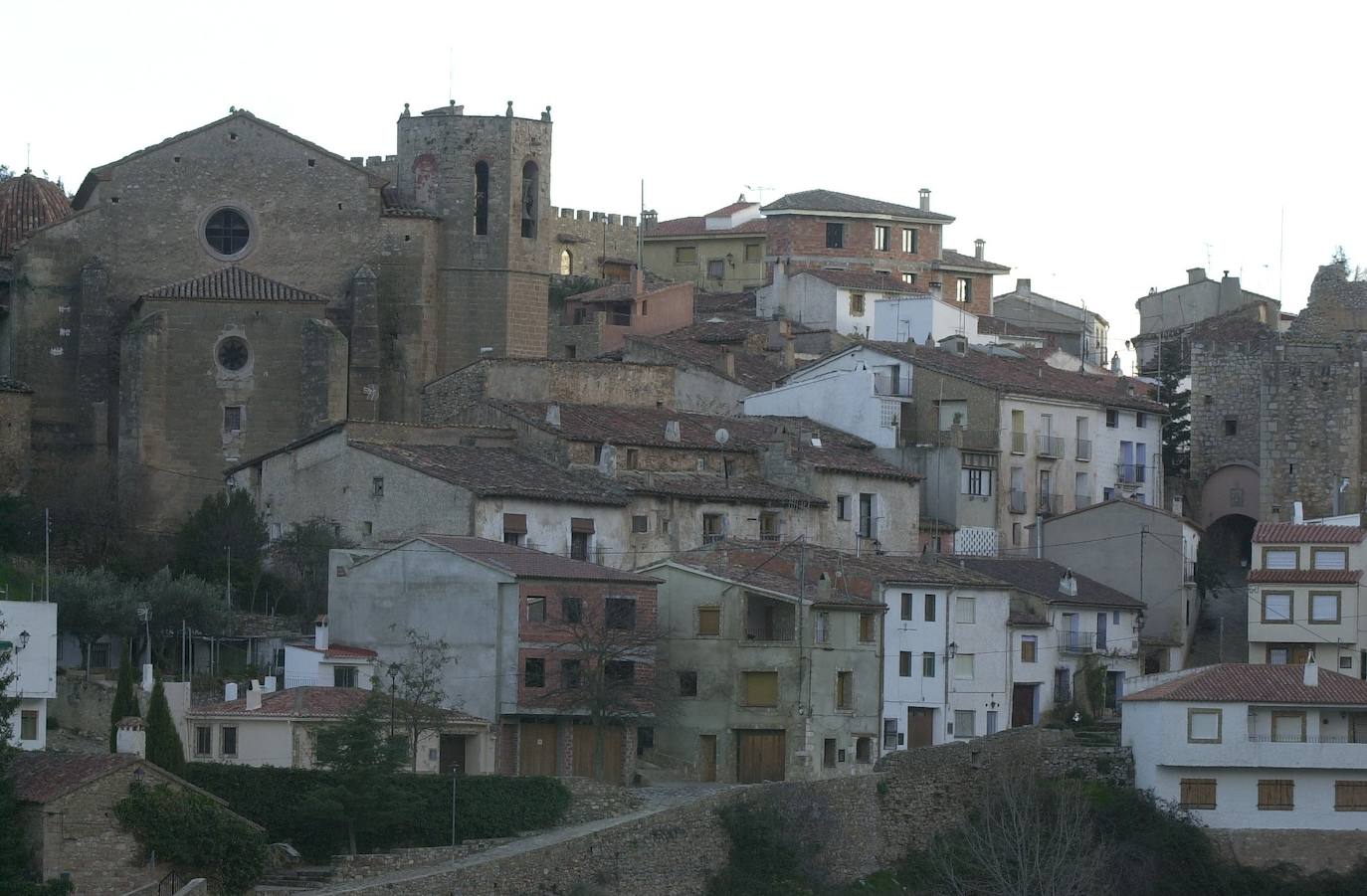 Más de una veintena de pueblos de la Comunitat Valenciana han presentado su candidatura para convertirse en la próxima Capital del Turismo Rural, una iniciativa promovida por el portal EscapadaRural.com. Este dato sitúa a la autonomía como tercera con más candidatos en España, por detrás de Andalucía, Aragón y Castilla y León, que tienen 67, 33 y 26 municipios respectivamente. Estos son algunos de los aspirates valencianos. -En la imagen, Alpuente (Valencia)-