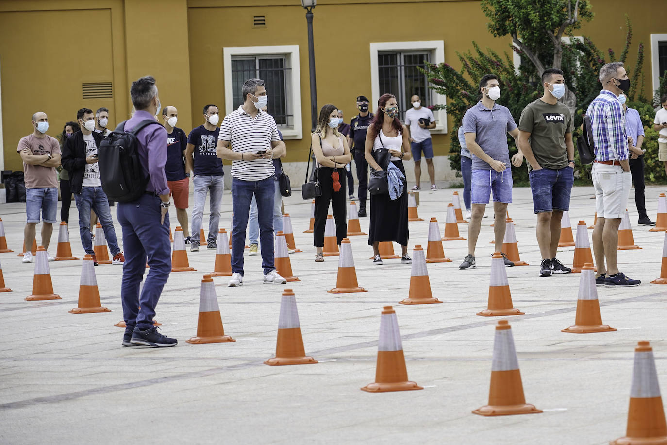 Más de 2.000 candidatos se han presentado al proceso, que durará varios meses