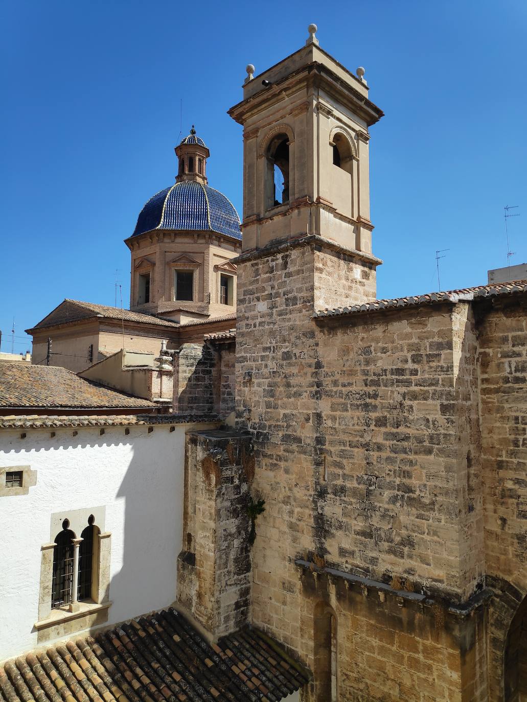 Antiguo campanario de la iglesia de San Juan del Hospital.