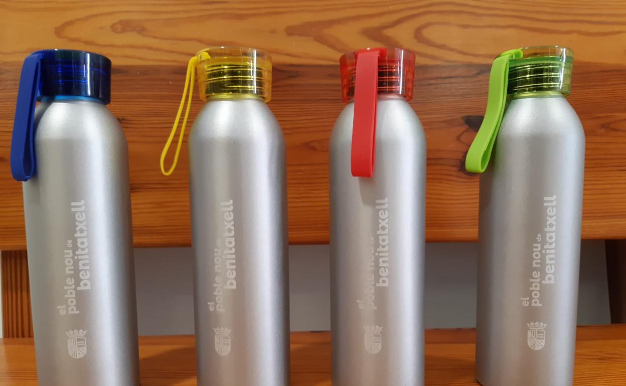 Las nuevas cantimploras que habilitado el gobierno de Benitatxell. 