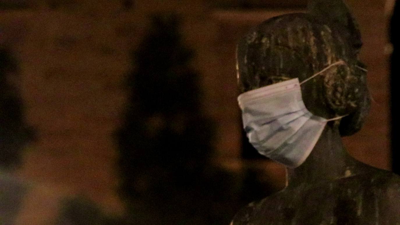 Mascarillas en las fuentes de Valencia