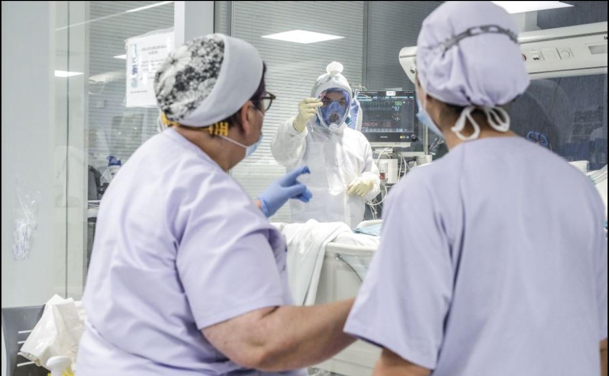 Atención en el hospital Arnau de Vilanova de Valencia. 