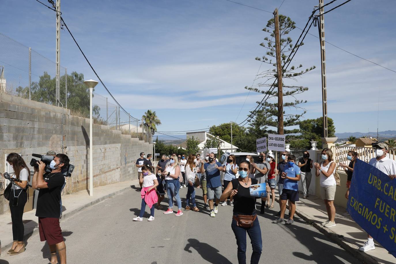 Manifestación en Calicanto contra los okupas