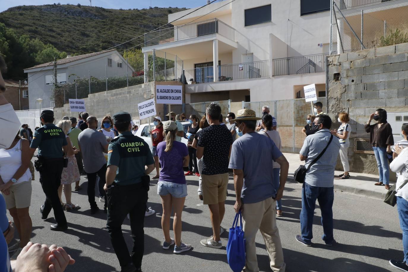 Manifestación en Calicanto contra los okupas