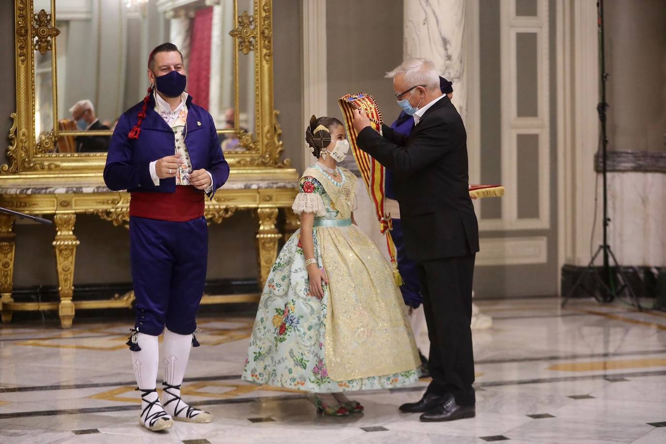 Carla García y Consuelo Llobell repiten en el cargo tras la llegada de la pandemia días antes de las fiestas falleras