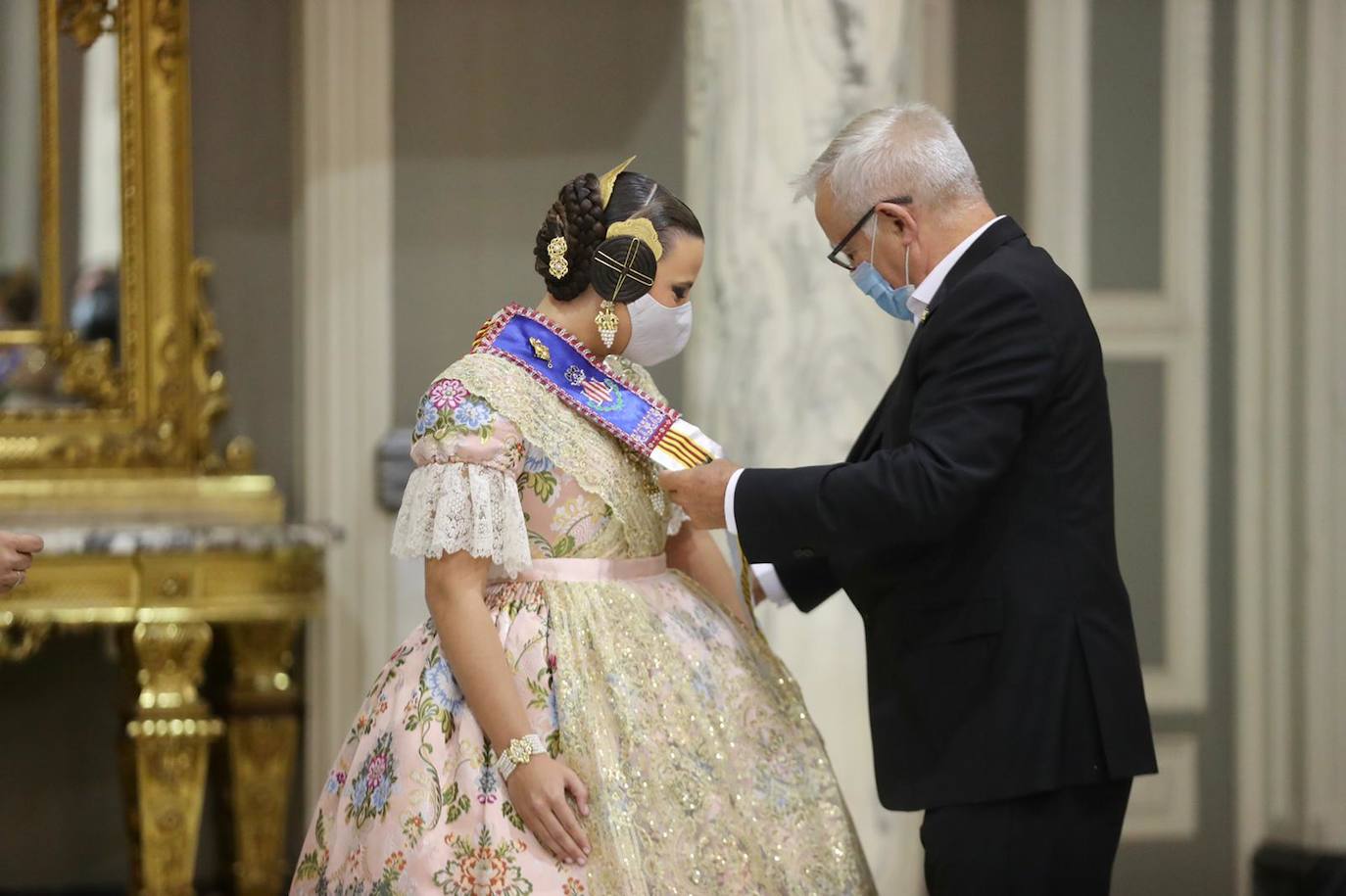 Carla García y Consuelo Llobell repiten en el cargo tras la llegada de la pandemia días antes de las fiestas falleras