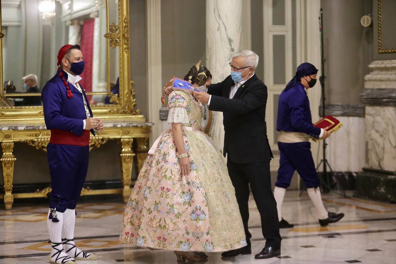 Carla García y Consuelo Llobell repiten en el cargo tras la llegada de la pandemia días antes de las fiestas falleras