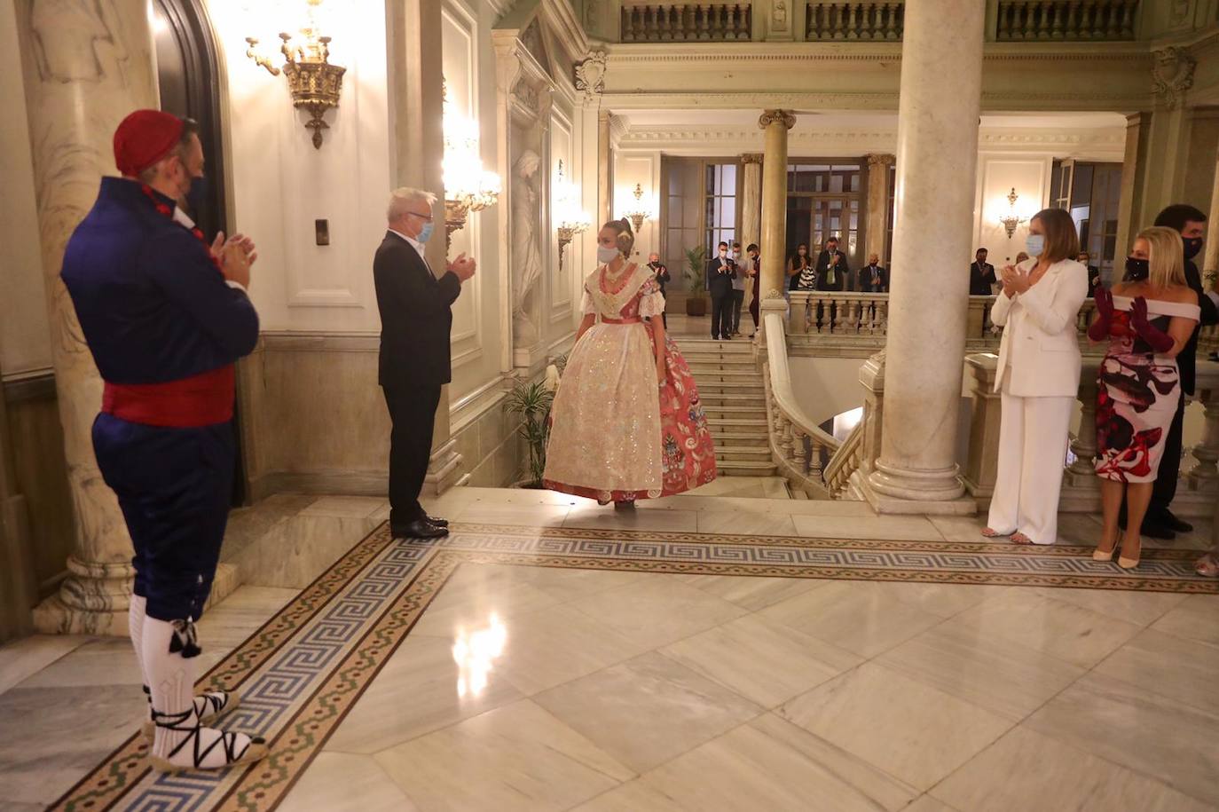 Carla García y Consuelo Llobell repiten en el cargo tras la llegada de la pandemia días antes de las fiestas falleras